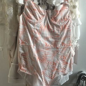 Love and Lemons 🍋 Palm Bodysuit